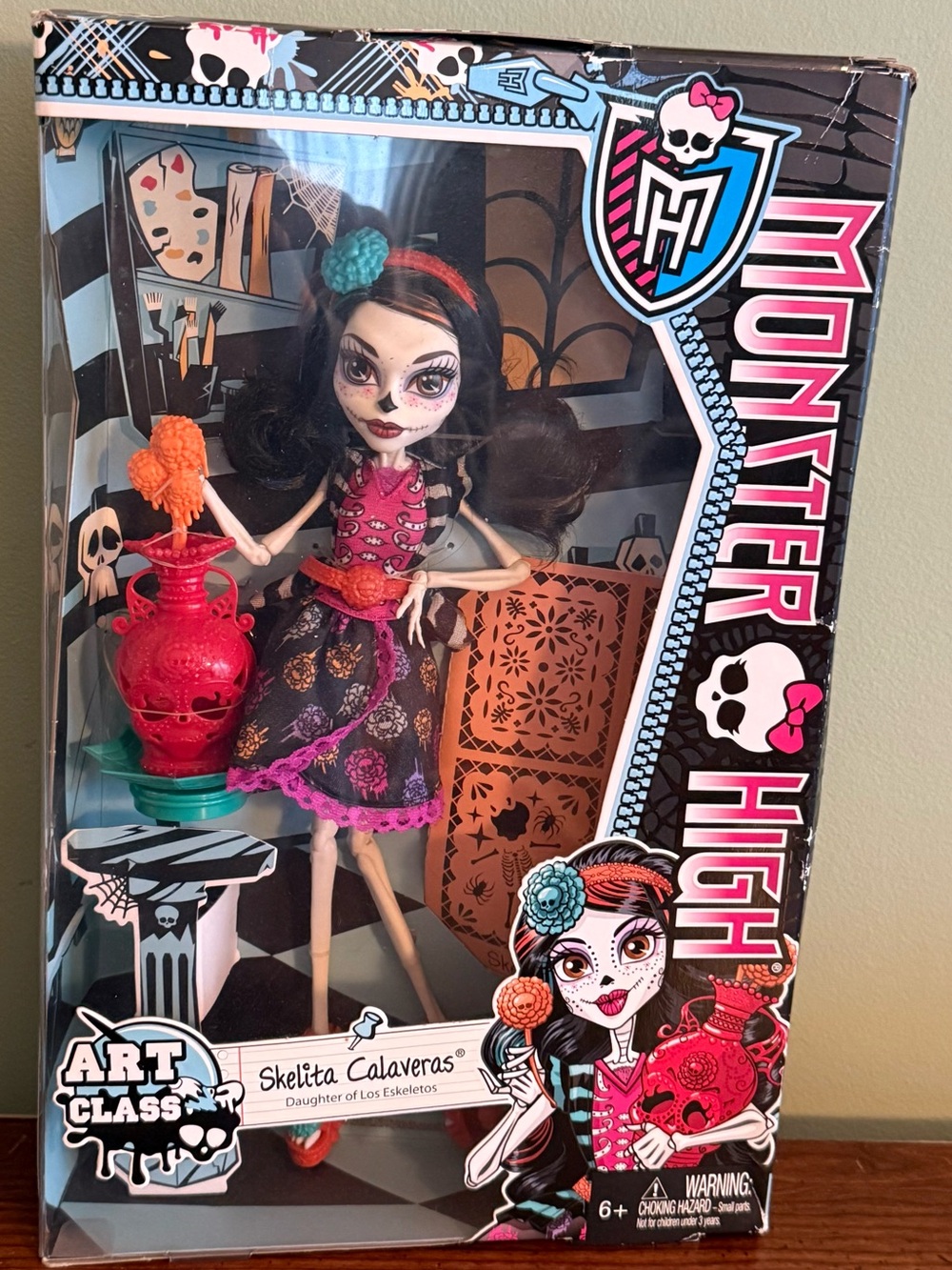 Monster High Skelita Calaveras Los Eskeletos Art Class RARE 2013 NIB